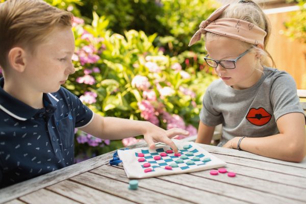 Bs Toys – Travel Games – 2 σε 1 Σκάκι/Τρίλιζα