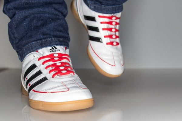 Shoeps, τα κορδόνια που δεν λύνονται