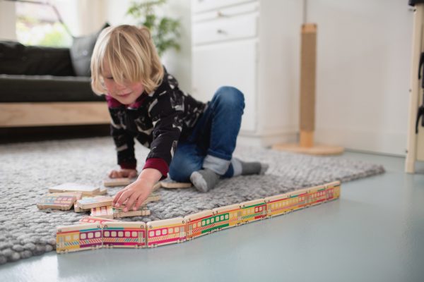 BS Toys – Domino Trains