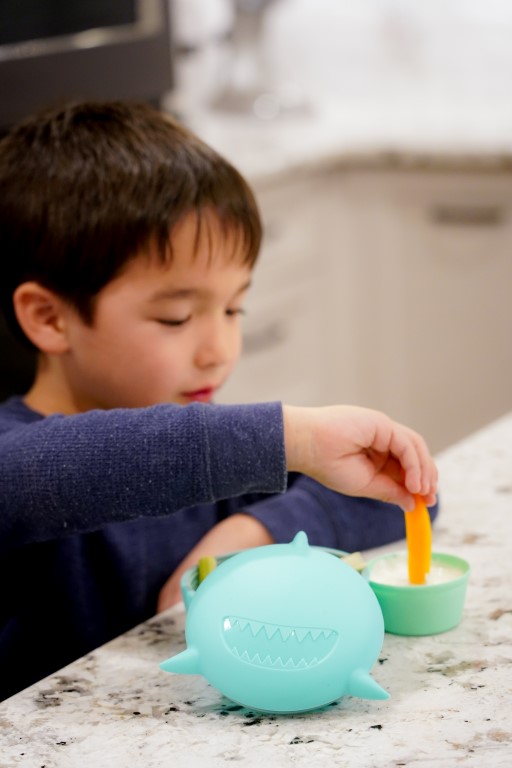 Melii - Μπολ Σιλικόνης με καπάκι Shark