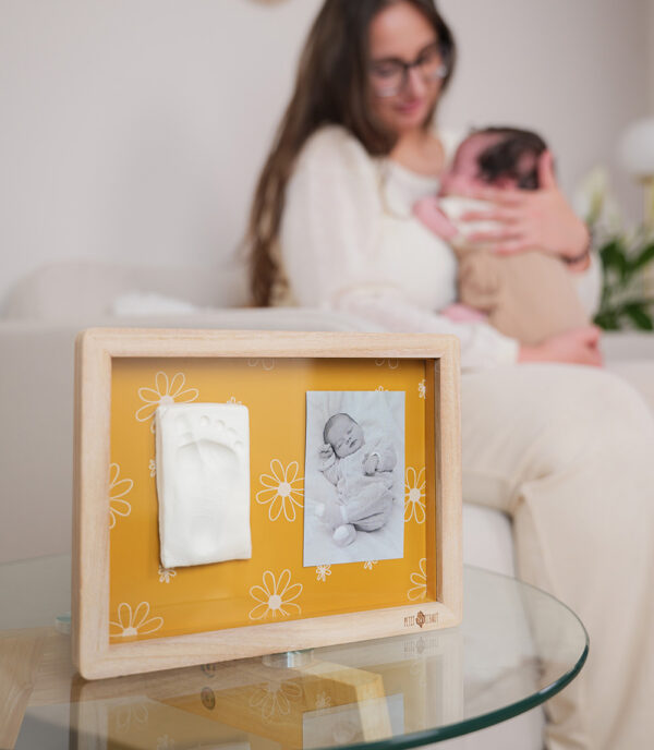 Classic Frame - Daisy Ochre