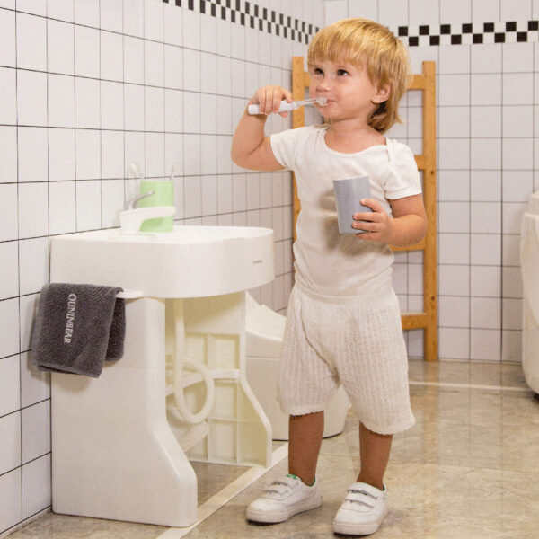 Παιδικός Νιπτήρας με νερό